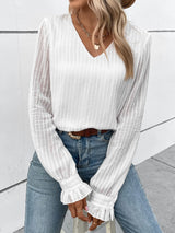 Small V-neck long lotus sleeve | Caramelis Chicy Boutique