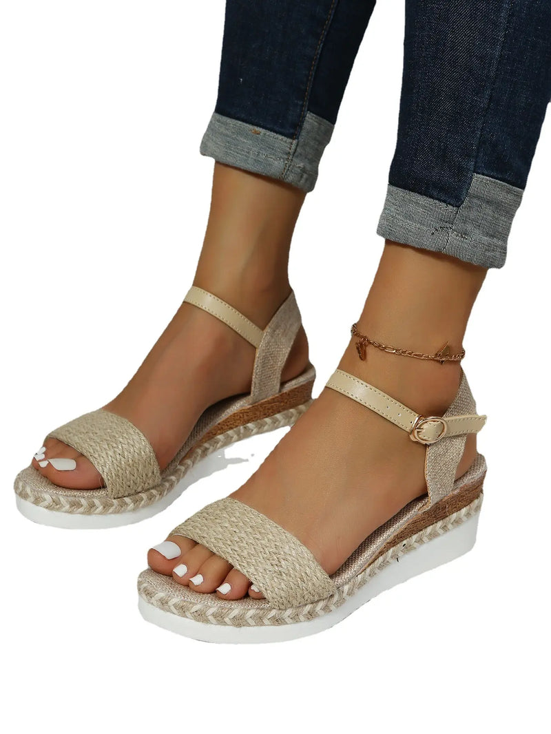 Chic Platform Sandals - Chicy Boutique