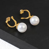 Gold-plated copper pearl earrings | Golda