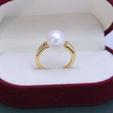 White Perfect Circle Pearl Silver Ring | Svetlana