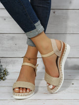 Chic Platform Sandals - Chicy Boutique