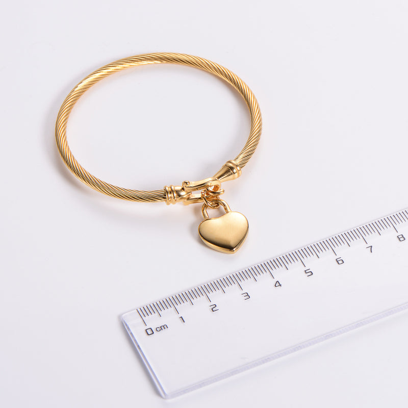 Gold Stainless Steel 3mm Wire Heart bracelet | Leah