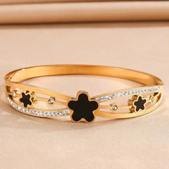 Wedding party grass bracelet | Radiance