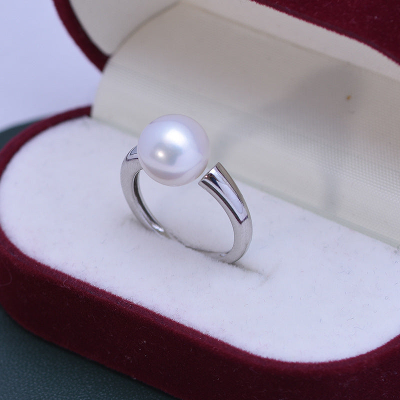 White Perfect Circle Pearl Silver Ring | Svetlana