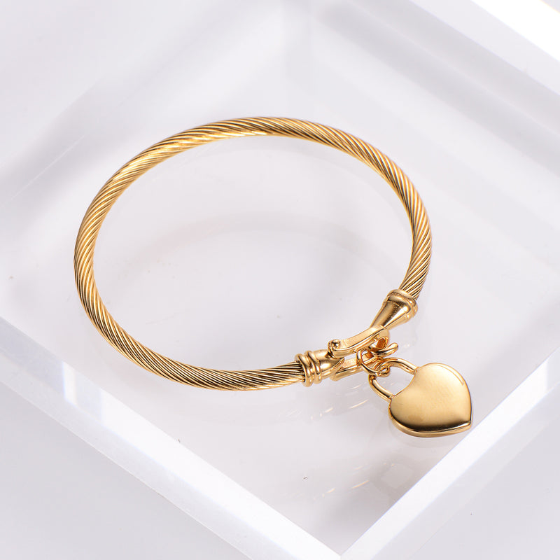 Gold Stainless Steel 3mm Wire Heart bracelet | Leah